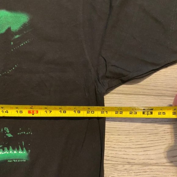Mens 2013 Alien Movie Promo Shirt - Picture 4 of 6